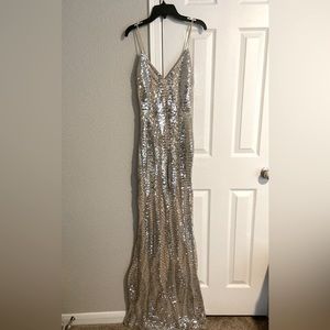 Size: Small Windsor Nude Gown $250